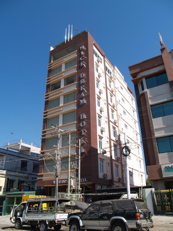 Nice Dream Hotel มัณฑะเลย์ ภายนอก รูปภาพ